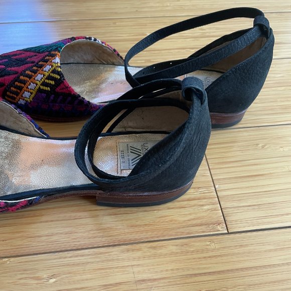 Handmade Women-Owned Woven Multicolor Pointed Toe Flats - Picture 3 of 7